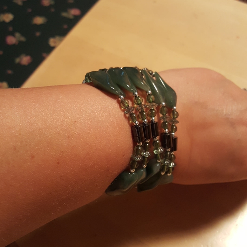 Magnetic jewelry